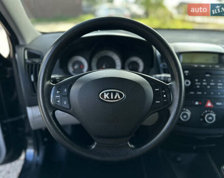 Чорний Кіа Сід, об'ємом двигуна 1.4 л та пробігом 226 тис. км за 5900 $, фото 33 на Automoto.ua
