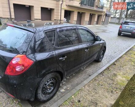 Черный Киа Сид, объемом двигателя 1.4 л и пробегом 180 тыс. км за 4300 $, фото 1 на Automoto.ua