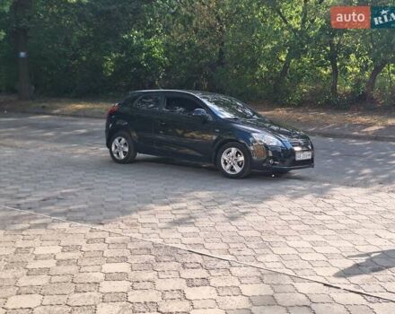 Черный Киа Сид, объемом двигателя 1.4 л и пробегом 200 тыс. км за 4800 $, фото 3 на Automoto.ua
