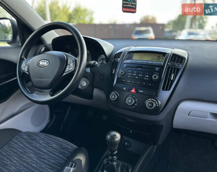 Чорний Кіа Сід, об'ємом двигуна 1.4 л та пробігом 226 тис. км за 5900 $, фото 50 на Automoto.ua