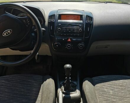 Черный Киа Сид, объемом двигателя 1.4 л и пробегом 156 тыс. км за 4800 $, фото 7 на Automoto.ua