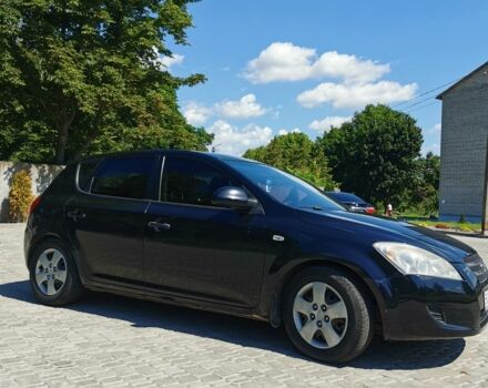 Черный Киа Сид, объемом двигателя 1.4 л и пробегом 156 тыс. км за 4800 $, фото 1 на Automoto.ua