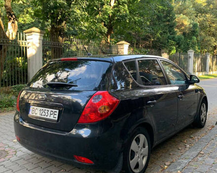 Черный Киа Сид, объемом двигателя 1.4 л и пробегом 259 тыс. км за 6000 $, фото 4 на Automoto.ua