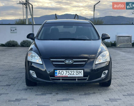 Киа Сид 2008 в Хусте на Automoto.ua Черный Киа Сид, объемом двигателя 1.4 л и пробегом 232 тыс. км за 5200 $, фото 5 на Automoto.ua