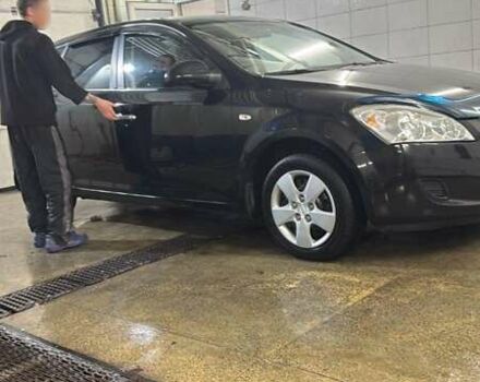 Черный Киа Сид, объемом двигателя 1.4 л и пробегом 192 тыс. км за 5000 $, фото 1 на Automoto.ua