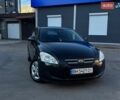 Черный Киа Сид, объемом двигателя 1.6 л и пробегом 200 тыс. км за 5000 $, фото 1 на Automoto.ua