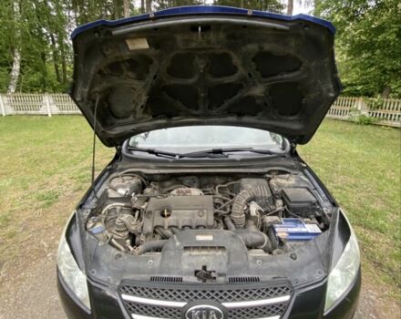 Чорний Кіа Сід, об'ємом двигуна 1.4 л та пробігом 330 тис. км за 4499 $, фото 5 на Automoto.ua