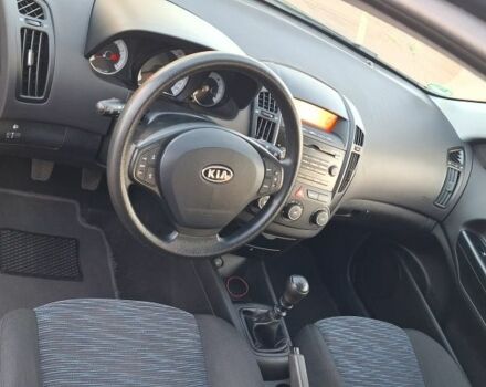 Чорний Кіа Сід, об'ємом двигуна 4 л та пробігом 170 тис. км за 5650 $, фото 20 на Automoto.ua