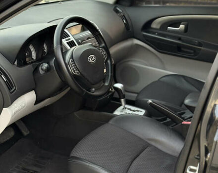 Черный Киа Сид, объемом двигателя 2 л и пробегом 216 тыс. км за 6200 $, фото 6 на Automoto.ua
