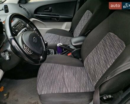 Черный Киа Сид, объемом двигателя 1.4 л и пробегом 200 тыс. км за 5200 $, фото 10 на Automoto.ua