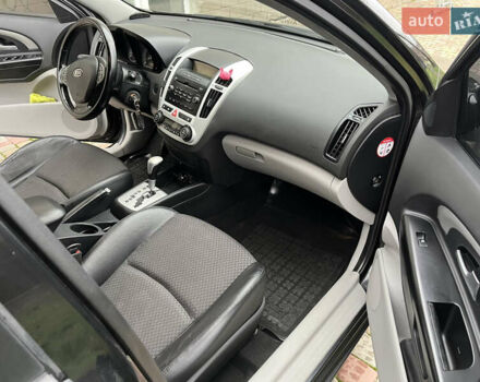 Черный Киа Сид, объемом двигателя 1.98 л и пробегом 290 тыс. км за 7000 $, фото 5 на Automoto.ua