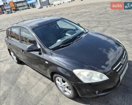 Чорний Кіа Сід, об'ємом двигуна 1.6 л та пробігом 247 тис. км за 5399 $, фото 2 на Automoto.ua