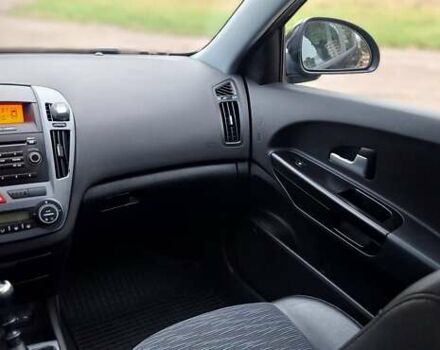 Черный Киа Сид, объемом двигателя 1.6 л и пробегом 220 тыс. км за 5850 $, фото 35 на Automoto.ua