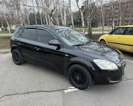 Чорний Кіа Сід, об'ємом двигуна 1.4 л та пробігом 169 тис. км за 4900 $, фото 7 на Automoto.ua