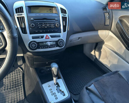 Киа Сид 2008 в Киеве на Automoto.ua Черный Киа Сид, объемом двигателя 1.6 л и пробегом 190 тыс. км за 4950 $, фото 21 на Automoto.ua