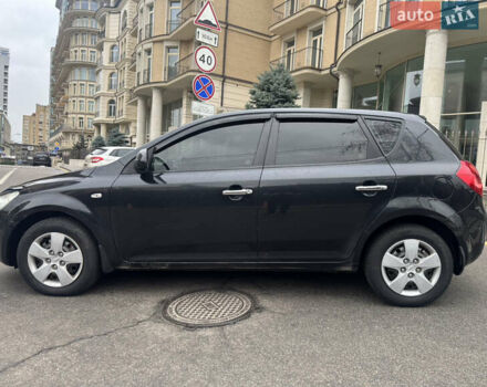Черный Киа Сид, объемом двигателя 1.4 л и пробегом 334 тыс. км за 3999 $, фото 6 на Automoto.ua