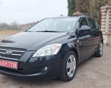 Черный Киа Сид, объемом двигателя 1.6 л и пробегом 220 тыс. км за 5850 $, фото 7 на Automoto.ua