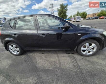Чорний Кіа Сід, об'ємом двигуна 1.6 л та пробігом 247 тис. км за 5399 $, фото 4 на Automoto.ua