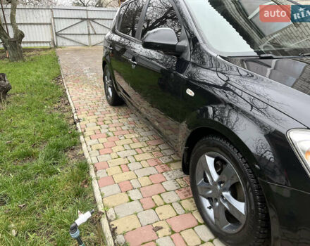 Черный Киа Сид, объемом двигателя 1.98 л и пробегом 290 тыс. км за 7000 $, фото 2 на Automoto.ua