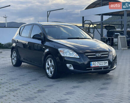 Киа Сид 2008 в Хусте на Automoto.ua Черный Киа Сид, объемом двигателя 1.4 л и пробегом 232 тыс. км за 5200 $, фото 4 на Automoto.ua