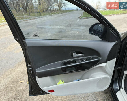 Черный Киа Сид, объемом двигателя 2 л и пробегом 180 тыс. км за 5400 $, фото 8 на Automoto.ua