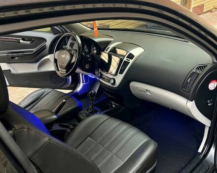 Черный Киа Сид, объемом двигателя 2 л и пробегом 198 тыс. км за 5600 $, фото 12 на Automoto.ua