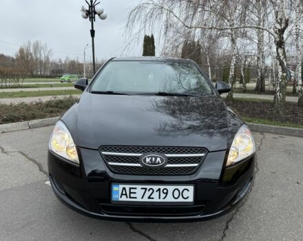 Чорний Кіа Сід, об'ємом двигуна 1.4 л та пробігом 169 тис. км за 4900 $, фото 2 на Automoto.ua