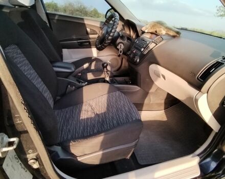 Черный Киа Сид, объемом двигателя 1.6 л и пробегом 235 тыс. км за 5000 $, фото 5 на Automoto.ua