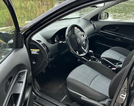 Чорний Кіа Сід, об'ємом двигуна 1.4 л та пробігом 178 тис. км за 6800 $, фото 12 на Automoto.ua