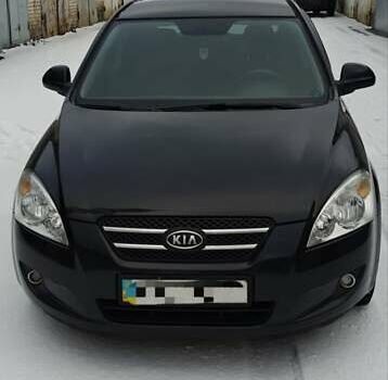 Чорний Кіа Сід, об'ємом двигуна 1.59 л та пробігом 264 тис. км за 6400 $, фото 2 на Automoto.ua