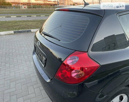 Черный Киа Сид, объемом двигателя 1.4 л и пробегом 155 тыс. км за 6200 $, фото 14 на Automoto.ua