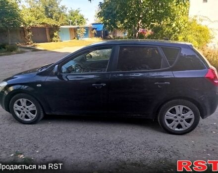 Черный Киа Сид, объемом двигателя 1.4 л и пробегом 140 тыс. км за 5000 $, фото 2 на Automoto.ua