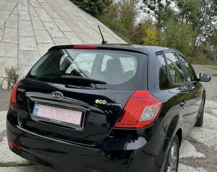 Чорний Кіа Сід, об'ємом двигуна 1.4 л та пробігом 178 тис. км за 6800 $, фото 5 на Automoto.ua