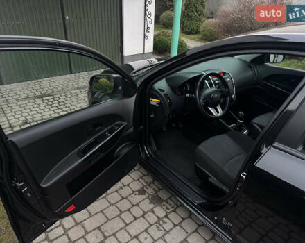 Черный Киа Сид, объемом двигателя 1.4 л и пробегом 215 тыс. км за 5850 $, фото 26 на Automoto.ua