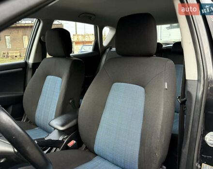 Черный Киа Сид, объемом двигателя 1.6 л и пробегом 220 тыс. км за 6400 $, фото 25 на Automoto.ua