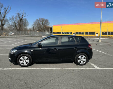 Чорний Кіа Сід, об'ємом двигуна 1.6 л та пробігом 228 тис. км за 6800 $, фото 4 на Automoto.ua