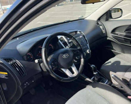 Чорний Кіа Сід, об'ємом двигуна 1.6 л та пробігом 228 тис. км за 6800 $, фото 24 на Automoto.ua
