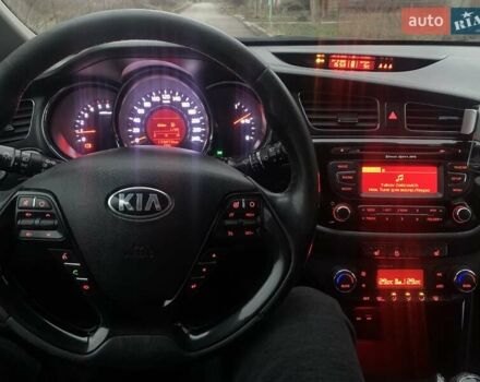 Черный Киа Сид, объемом двигателя 1.6 л и пробегом 204 тыс. км за 10000 $, фото 43 на Automoto.ua