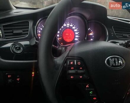 Черный Киа Сид, объемом двигателя 1.6 л и пробегом 204 тыс. км за 10000 $, фото 44 на Automoto.ua