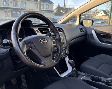 Чорний Кіа Сід, об'ємом двигуна 1.4 л та пробігом 140 тис. км за 6800 $, фото 7 на Automoto.ua