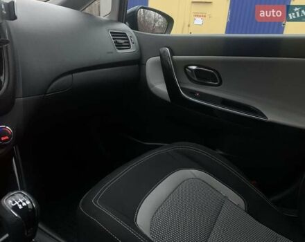 Черный Киа Сид, объемом двигателя 1.6 л и пробегом 204 тыс. км за 10000 $, фото 46 на Automoto.ua