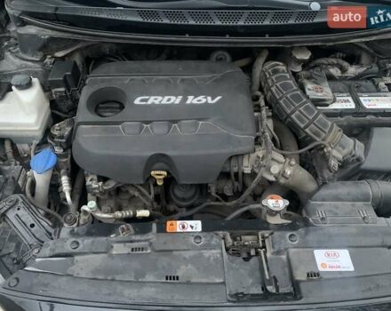 Черный Киа Сид, объемом двигателя 1.6 л и пробегом 204 тыс. км за 10000 $, фото 34 на Automoto.ua