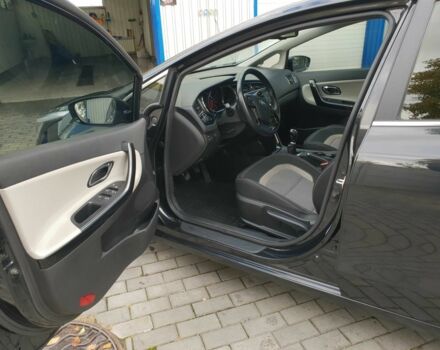 Черный Киа Сид, объемом двигателя 1.6 л и пробегом 87 тыс. км за 12500 $, фото 10 на Automoto.ua