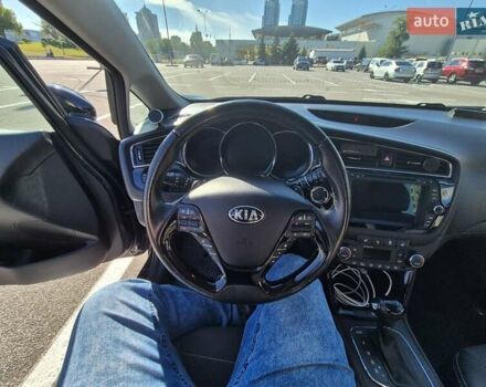 Чорний Кіа Сід, об'ємом двигуна 1.59 л та пробігом 72 тис. км за 14000 $, фото 5 на Automoto.ua