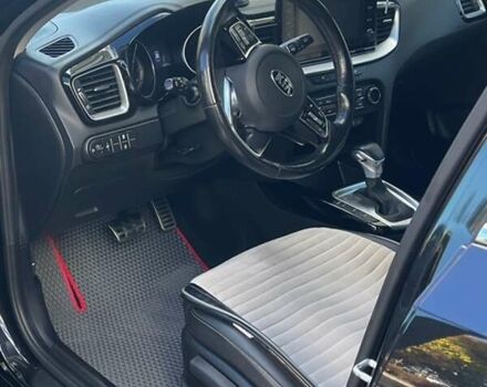 Черный Киа Сид, объемом двигателя 1.59 л и пробегом 104 тыс. км за 16500 $, фото 13 на Automoto.ua