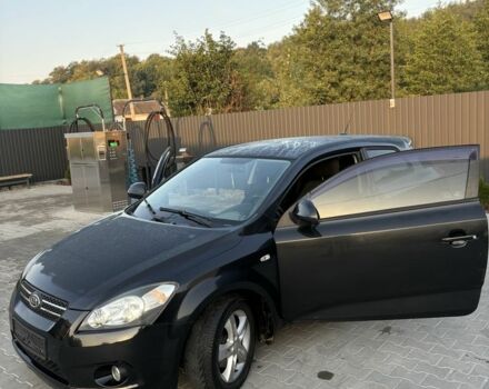 Черный Киа Сид, объемом двигателя 1.6 л и пробегом 108 тыс. км за 2200 $, фото 11 на Automoto.ua