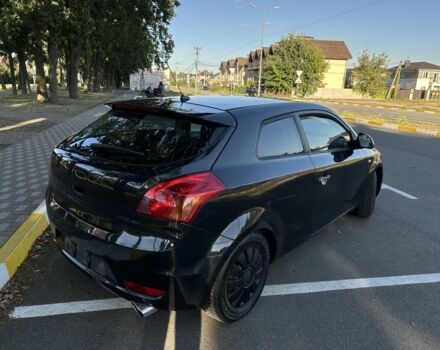 Черный Киа Сид, объемом двигателя 1.4 л и пробегом 200 тыс. км за 4999 $, фото 2 на Automoto.ua