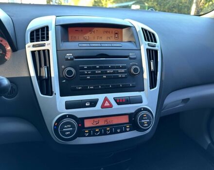 Чорний Кіа Сід, об'ємом двигуна 1.6 л та пробігом 190 тис. км за 5250 $, фото 21 на Automoto.ua