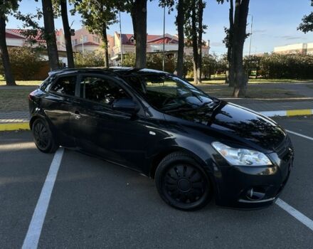 Черный Киа Сид, объемом двигателя 1.4 л и пробегом 200 тыс. км за 4999 $, фото 1 на Automoto.ua