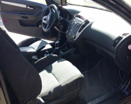 Черный Киа Сид, объемом двигателя 1.6 л и пробегом 182 тыс. км за 4500 $, фото 1 на Automoto.ua